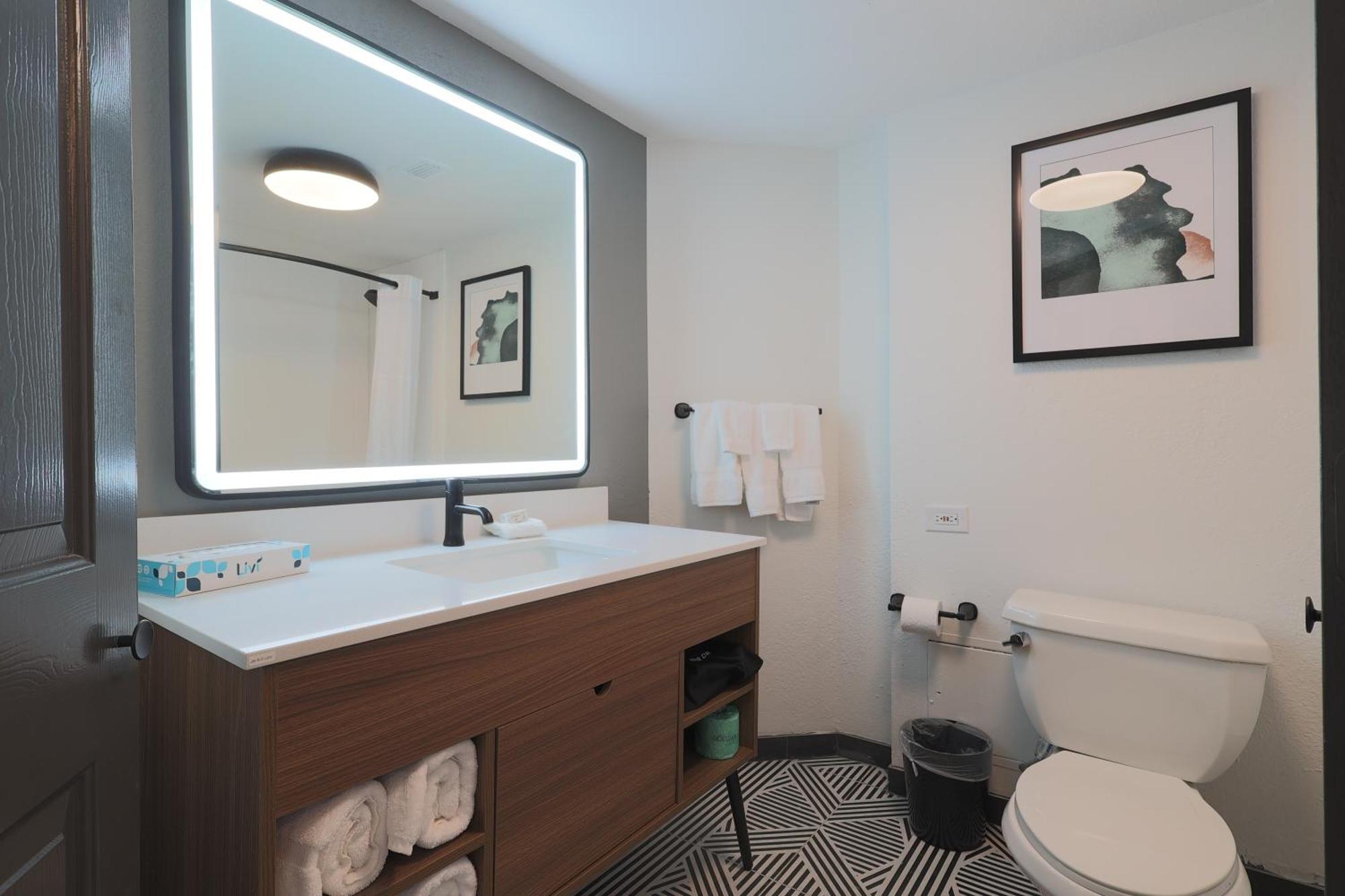 La Quinta By Wyndham Sherman Bagian luar foto